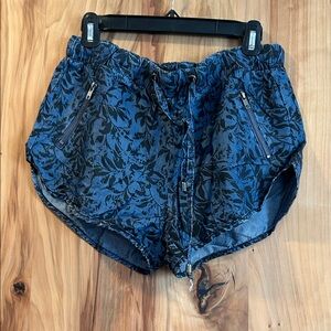 Boom Boom Jeans Blue Floral Athletic Shorts